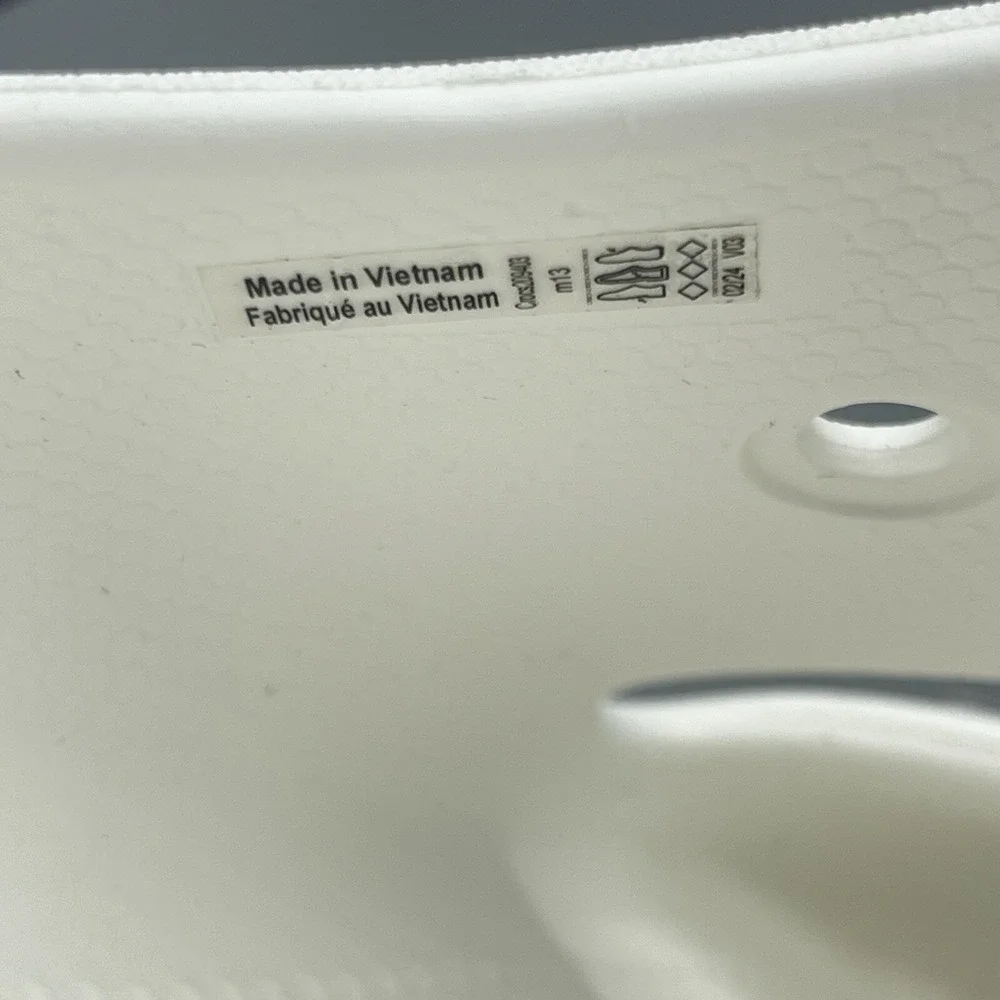 Crocs Men's 12 White‎ Slides Lightweight Classic Sandals V2 Sports Open Toe